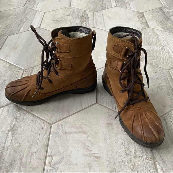 Ugg Azaria Winter Waterproof Boots - Picture 4 of 11